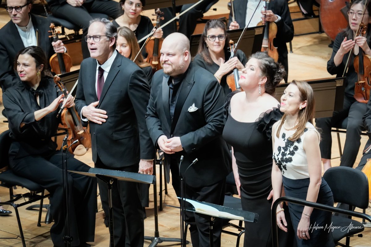 Helene M.A. tweet media