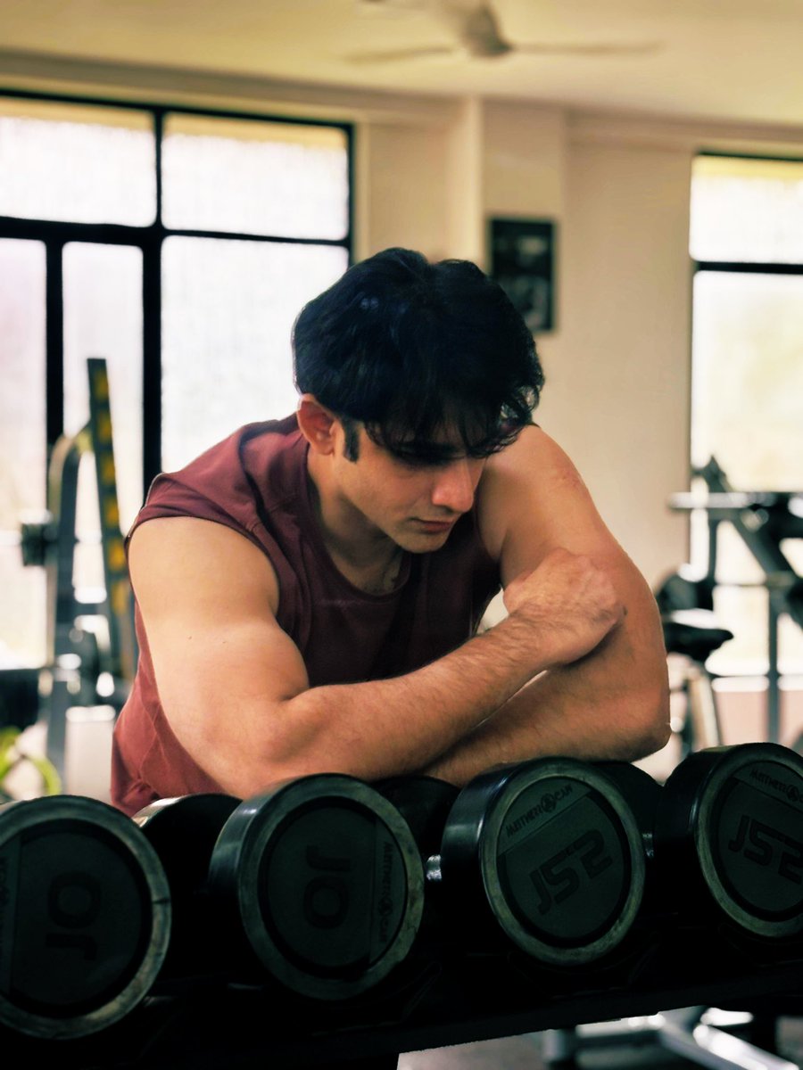 Romiit Raaj tweet media