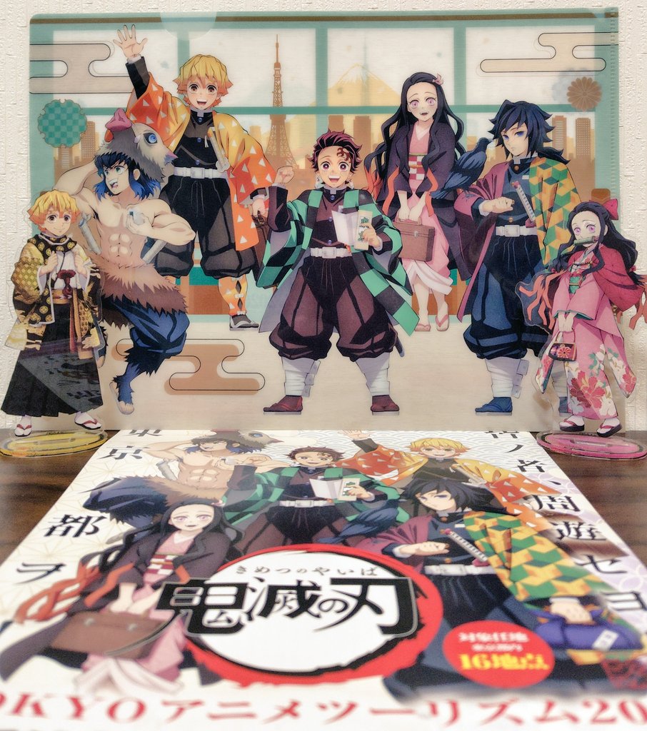 とりあえず今日は3ポイント貯めてクリアファイルもらってきましたー