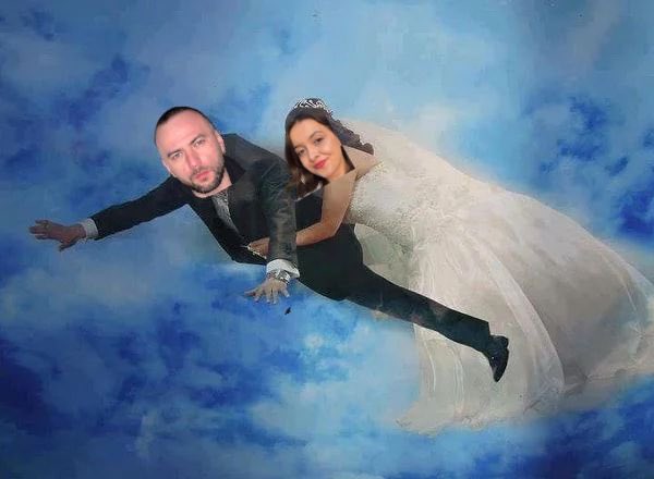 afferinsize's tweet image. Hayırlı cumaların olsun, Allah kabul etsin kalbim diyen kızla