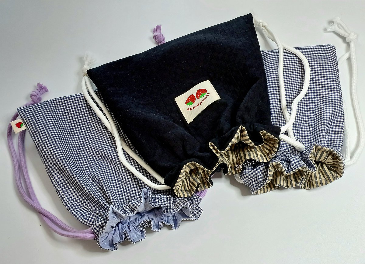 영진원단(<a href="/yjtexlab/">영진원단 딸내미</a> )에서 랜덤 원단 박스 구매 후 파우치로 만들어봤습니다💖 종류별로 정말 다양하게 들어있었어서 좋았습니다!!