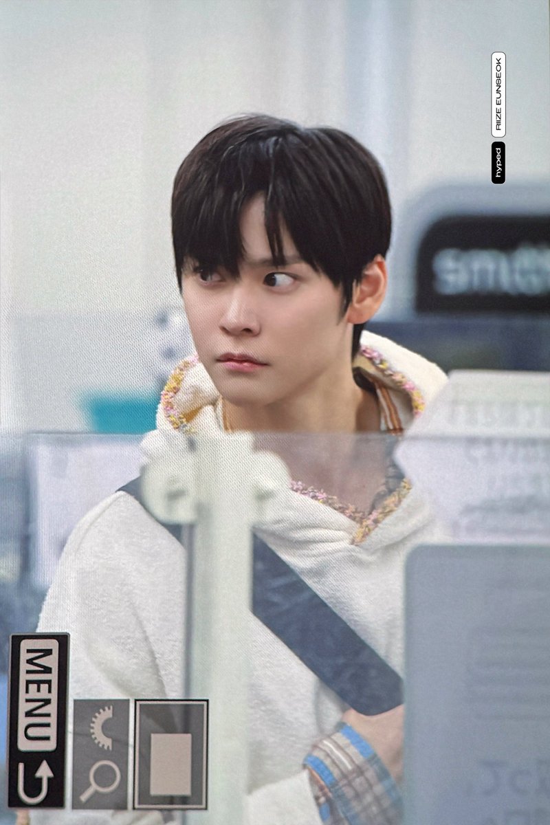 hyped0319's tweet photo. 260130 HND #은석 #EUNSEOK #RIIZE https://t.co/uLLIlRRbky
