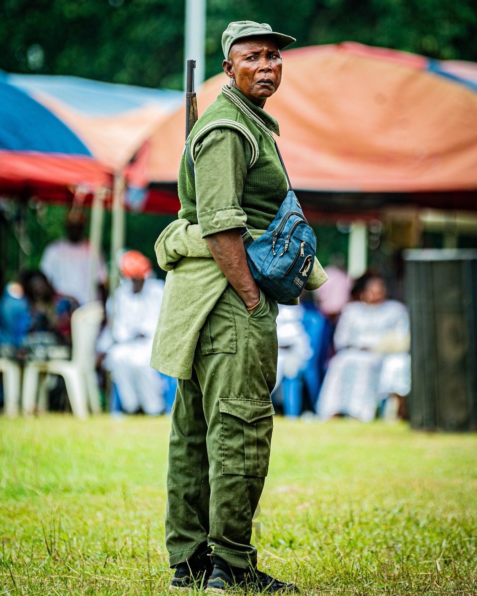 Yorubaness's tweet image. A woman vigilante who secures the Alaafin’s Palace; The emperor of the medieval Oyo Empire.

📸 @FotoNugget