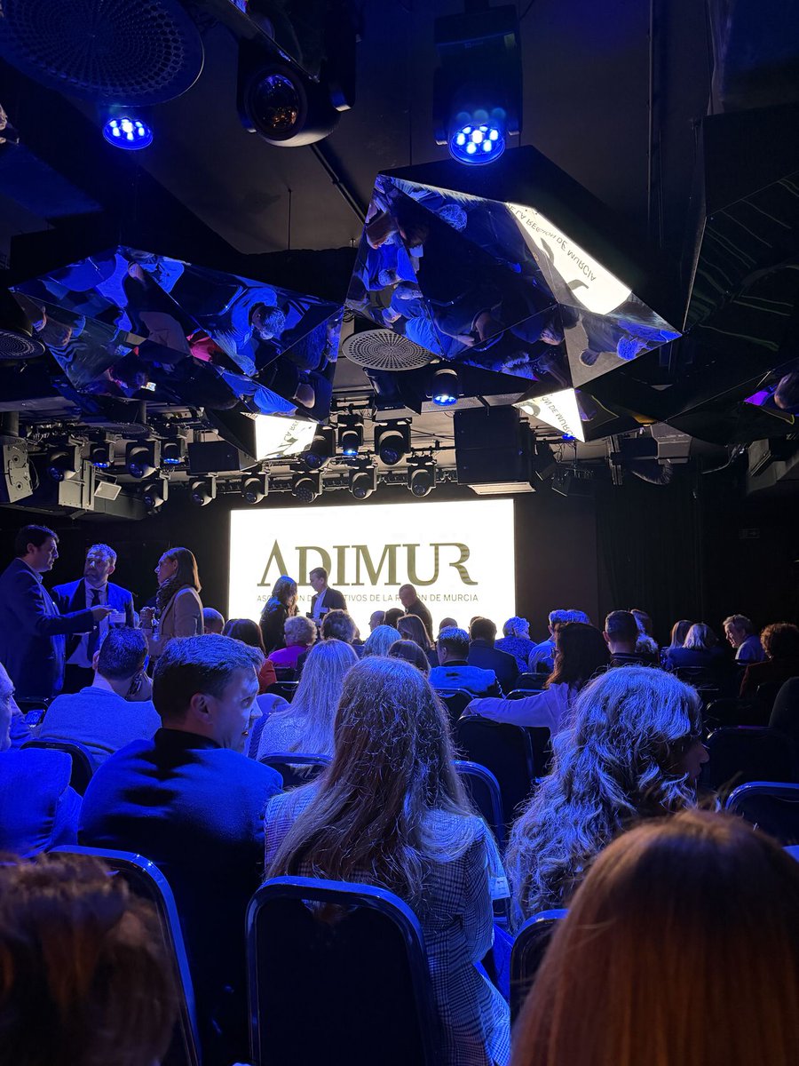 skynetsystems_'s tweet photo. Nuestro CEO y nuestro Director General asistieron a la jornada de bienvenida a nuevos asociados organizada por @AdimurInfo 🤝

Una noche excepcional para conocer personas, y proyectos, de gran envergadura, y que están ayudando a hacer crecer a la Región de Murcia.

#SkynetSystems https://t.co/IMW2kBOVNl