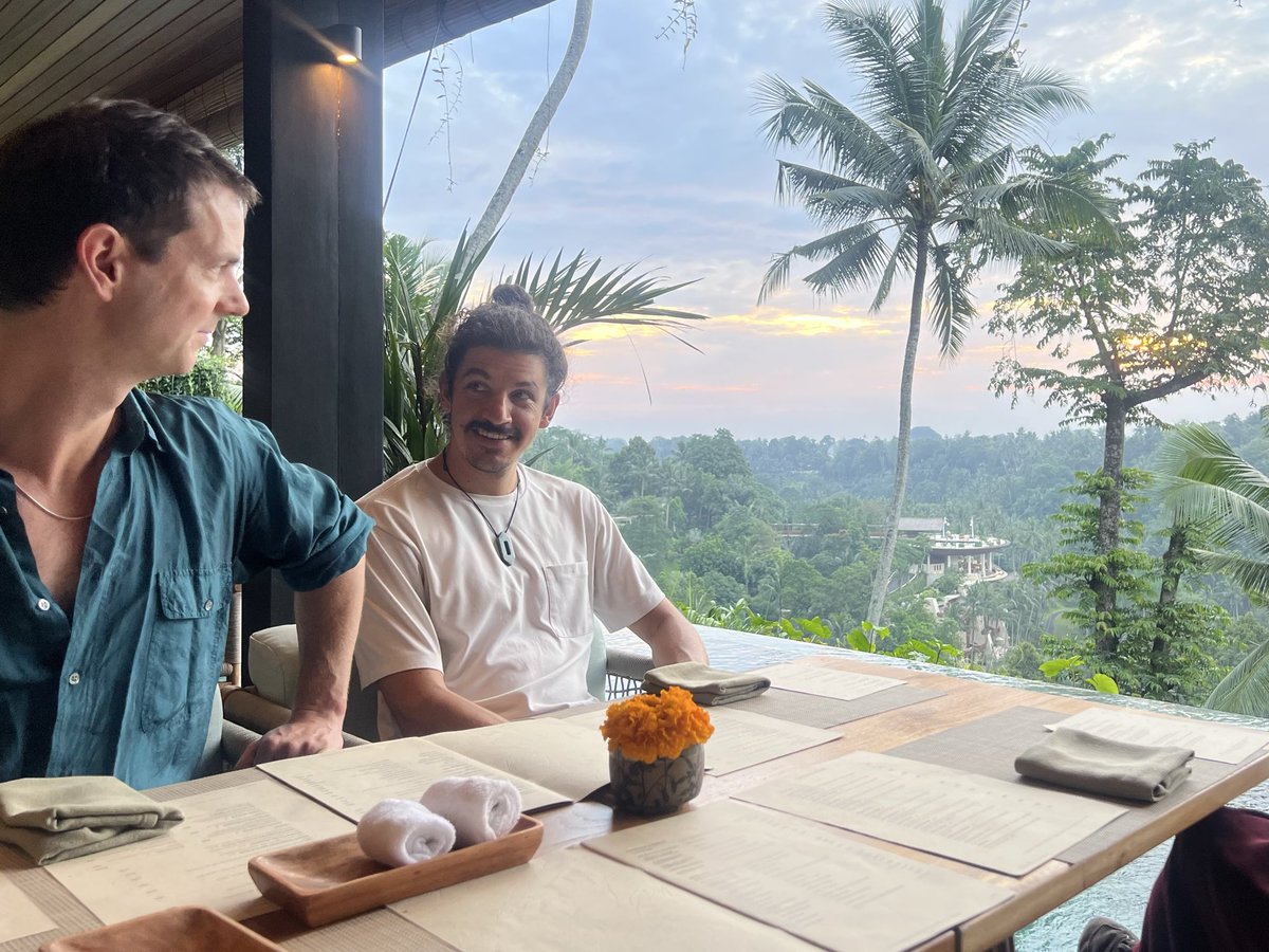 Goodbye Monkey tweet media