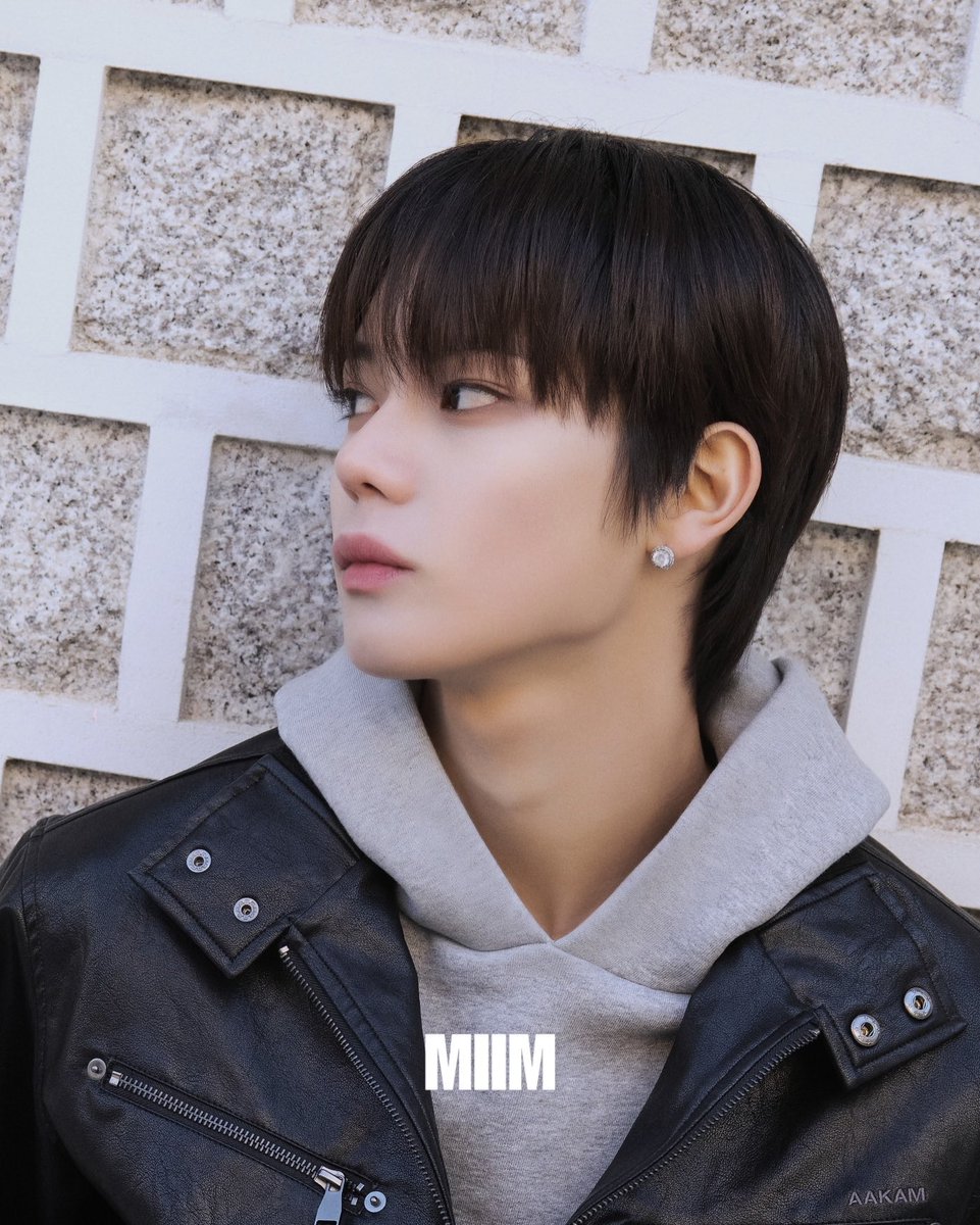 여름이 tweet media