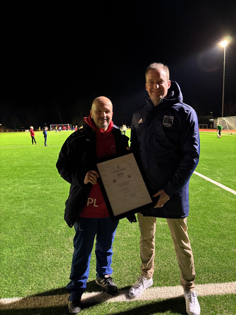 Ein weiterer Trainer mit B-Lizenz beim SC Rheinbach sc-rheinbach.de/ein-weiterer-t… via <a href="/SCRheinbach/">SC Rheinbach</a>