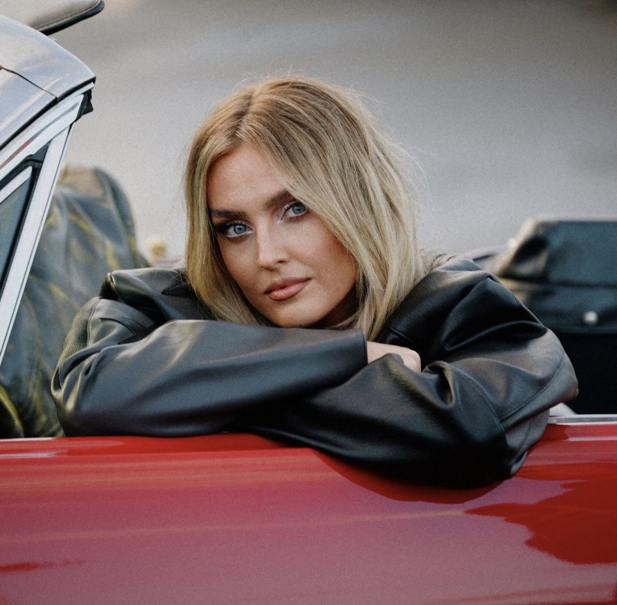Perrie Edwards Updates tweet media