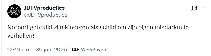 Interessante opmerking van iemand die KP bewerkte en zijn onwetendheid en het feit dat hij de onbewerkte KO van K*t kreeg als schild misbruikt om zijn eigen - echte - misdaden te verhullen.