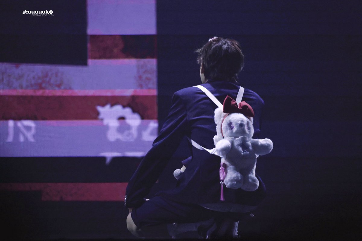 baekcccyyy's tweet photo. 20260104 'Reverie [dot]' 

오래오래행복하자 우리❤️

#백현 #BAEKHYUN #ベッキョン #伯贤 
@B_hundred_Hyun
#큥_데뷔14주년_축하해 
#14YearsWithBaekhyun https://t.co/JM9DkYLkWr