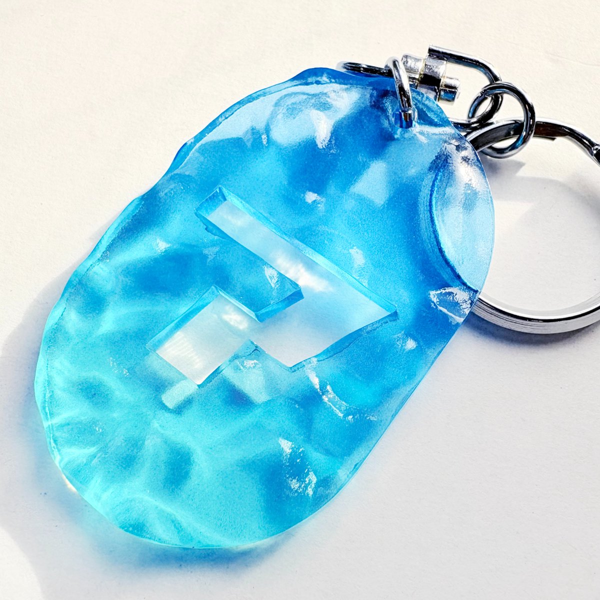 水面アクリルで作るうるぷるキーホルダー🧊