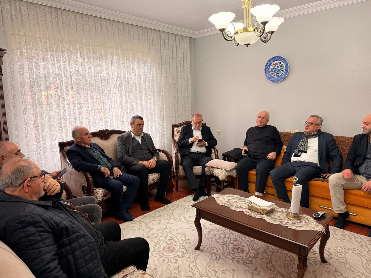 Dün Çekmeköy’de <a href="/gurseltekin34/">Gürsel Tekin</a> Başkanımızı ve heyetimizi misafir ederken, yanımda olan yol arkadaşlarım bana bir kez daha umut ve güç verdi.

Başta <a href="/yusufpolat1923/">Yusuf Polat</a> Başkanım olmak üzere; geçmişte birlikte siyaset yaptığım, aynı yolda yürüdüğüm tüm kıymetli dostlarıma ve