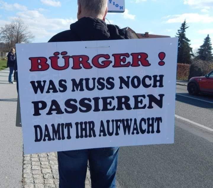 Und jeden Tag die selbe Frage 🙋‍♂️ 
Bei euch auch = dann teilt den Beitrag‼️