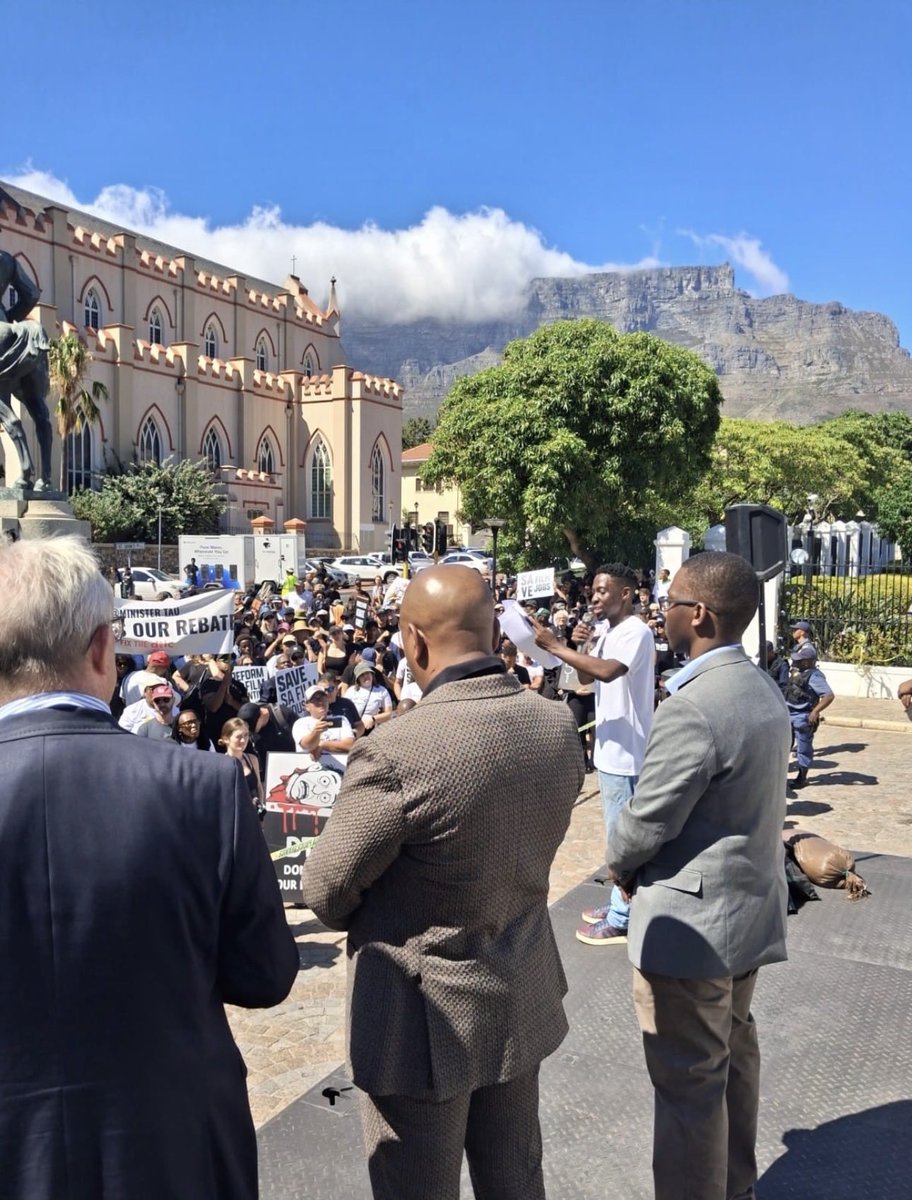 SAfmRadio 📻 tweet media