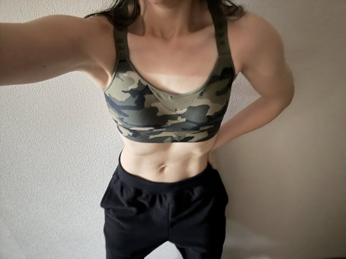 にゃん子 tweet media