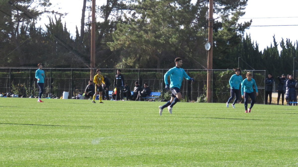 【公開練習日追加のお知らせ】
2月の公開練習が追加となりました⚽️
シーズン中の選手たちへ熱い声援を📢

◆2/9(月) 12:00 TRM 
   🆚 #ロアッソ熊本
◆2/11(水・祝) 9:00～9:30 TR 開始予定
◆2/16(月) 11:00 TRM 
   🆚 #ギラヴァンツ北九州
◆2/18(水) 9:00～9:30 TR 開始予定
◆2/24(火)