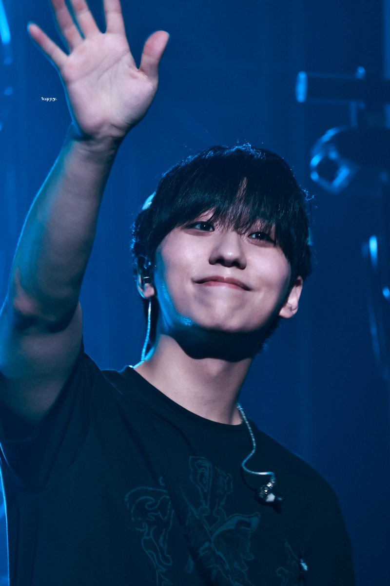 리이피! tweet media