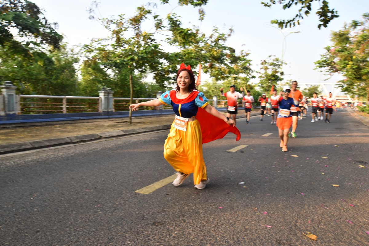 cánh chim hòa bình .