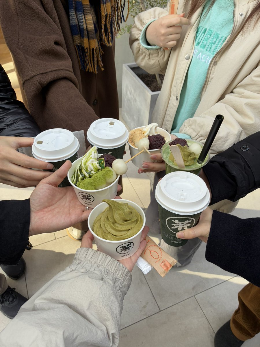 会社の近くの抹茶屋さんで下村さんが皆にご馳走してくれました！美味しかった🍵🍦