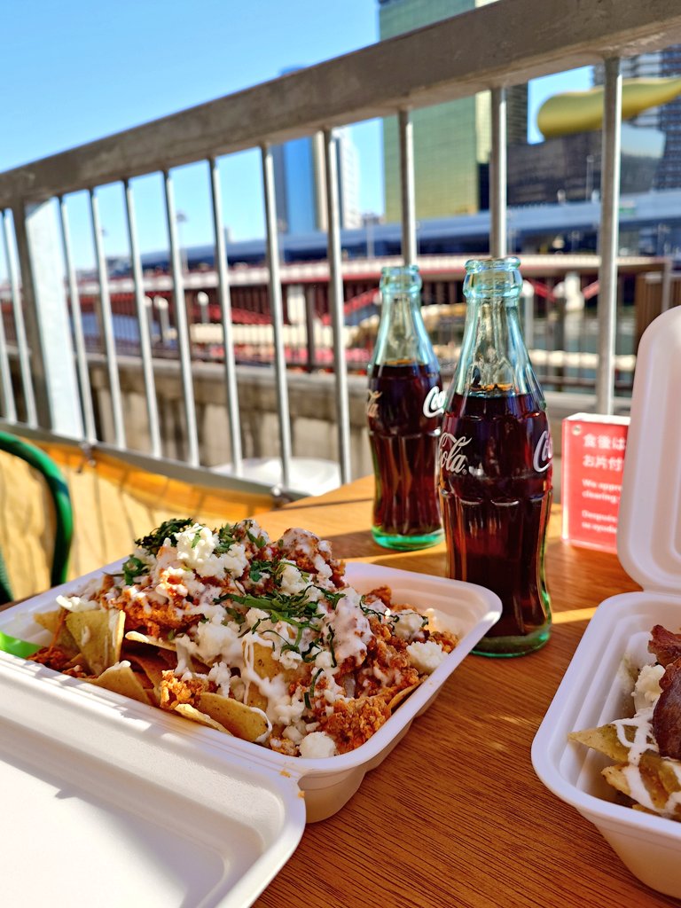 メキシコで朝食に食べたチラキレスがとても好きだったから、こないだチラキレスのお店に行ってきた！川沿いで眺めも良くて最高の朝食〜✨️
👉️Desayuno y Antojitos 3Hermanas Asakusa
