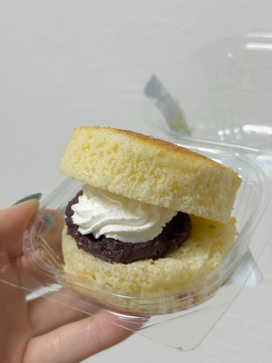 あかり tweet media