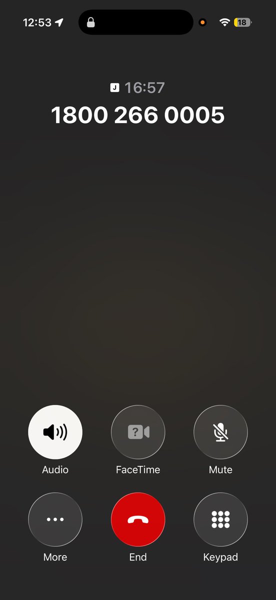 SunnyKinger's tweet photo. @VeroModaIndia this is customer service? Waiting still https://t.co/0PahEu50jN