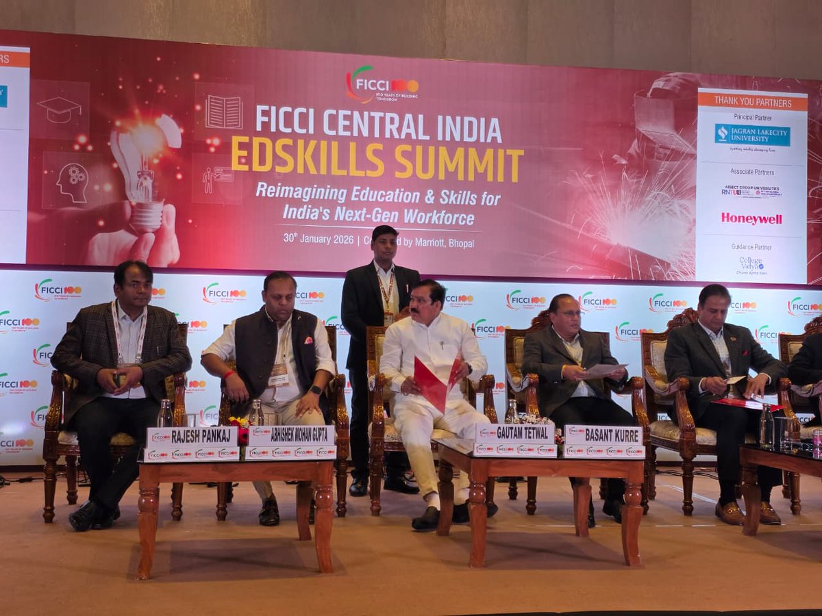 Dr Gautam Tetwal tweet media