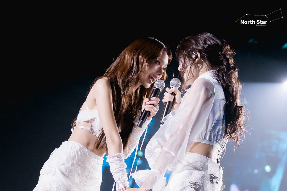 ขอเสียงคนรับชมความน่ารักเบื้องหลังในงาน The Grand Unveiling - Behind The Scenes (4elements) 

🖇️ youtu.be/Xhg9hHhLNs4

ใครชอบความละมุนไหนของพี่ดินน้องโรสกันบ้างมาแชร์กัน 💕 💫

#northstarentertainment 
#4ElementsGrandUnveiling 
#AppleMim
#Applelapisara
#Mimpanthita