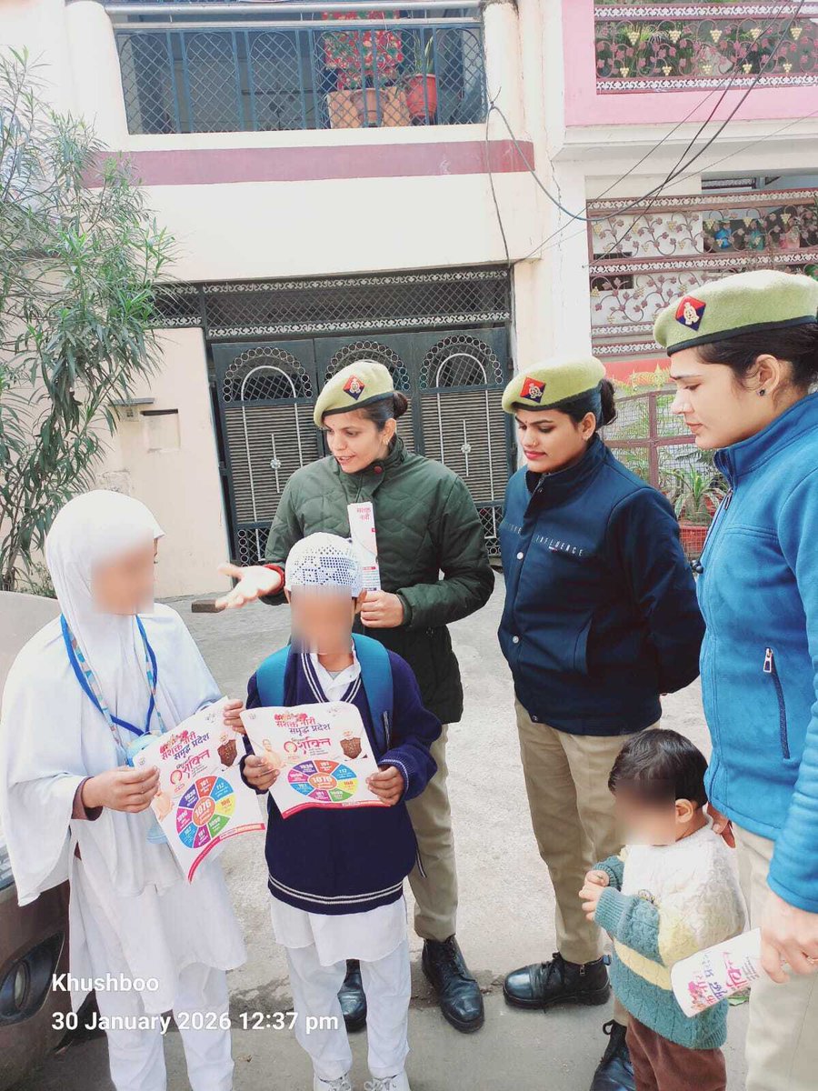 #MissionShakti5 -सशक्त नारी,सशक्त प्रदेश।

<a href="/LkoCp/">CP LUCKNOW</a> के निर्देशन में <a href="/east_dcp/">DCP EAST LUCKNOW</a>  के नेतृत्व में थाना विकासनगर पुलिस टीम द्वारा महिलाओं और बालिकाओं को किया गया जागरुक।
<a href="/Uppolice/">UP POLICE</a>
<a href="/dgpup/">DGP UP</a>
<a href="/CMOfficeUP/">CM Office, GoUP</a> <a href="/UPGovt/">Government of UP</a>
<a href="/missionshaktiup/">MissionShakti</a>
<a href="/wpl1090/">Women & Child Security Org 1090 | UP Police</a>