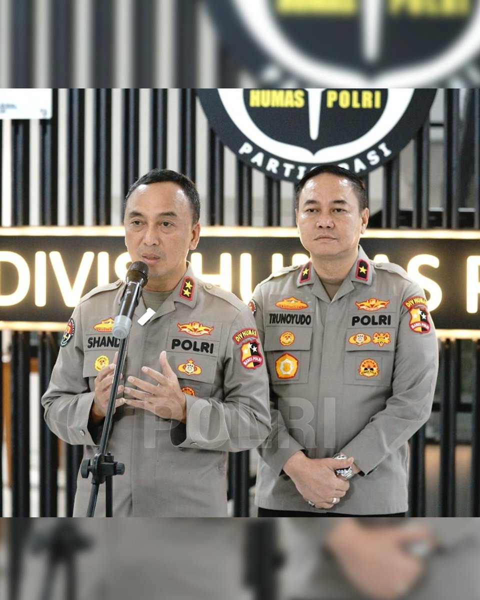 Polri menyampaikan apresiasi kepada seluruh elemen masyarakat atas dukungan terhadap posisi Polri yang tetap berada di bawah Presiden Republik Indonesia. Dukungan ini menjadi amanah bagi Polri untuk terus berbenah, meningkatkan transparansi, serta memperkuat pelayanan kepada