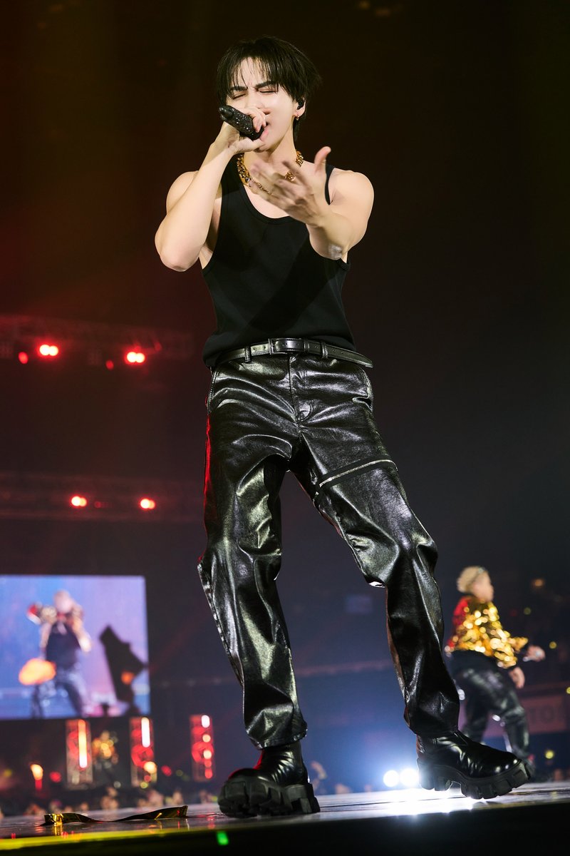 『THE RAMPAGE COUNTDOWN LIVE 2025→2026』

Stage Photo📸
#吉野北人 <a href="/HOKUTOBOO36/">吉野北人／HOKUTO</a> 

┈┈┈┈
THE RAMPAGE LIVE TOUR 2026 "(R)MPG"
ldh-liveschedule.jp/sys/tour/37791/
┈┈┈┈

#THERAMPAGE