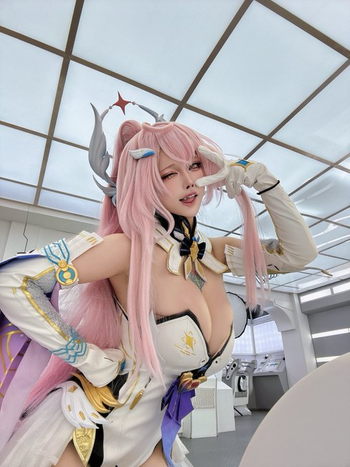 コスプレイヤー千葉チュチュのTwitter画像15