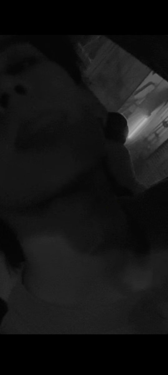 _tuzzchaa's tweet image. "JUST BETWEEN US" who that's back one?

#TuiChayatorn