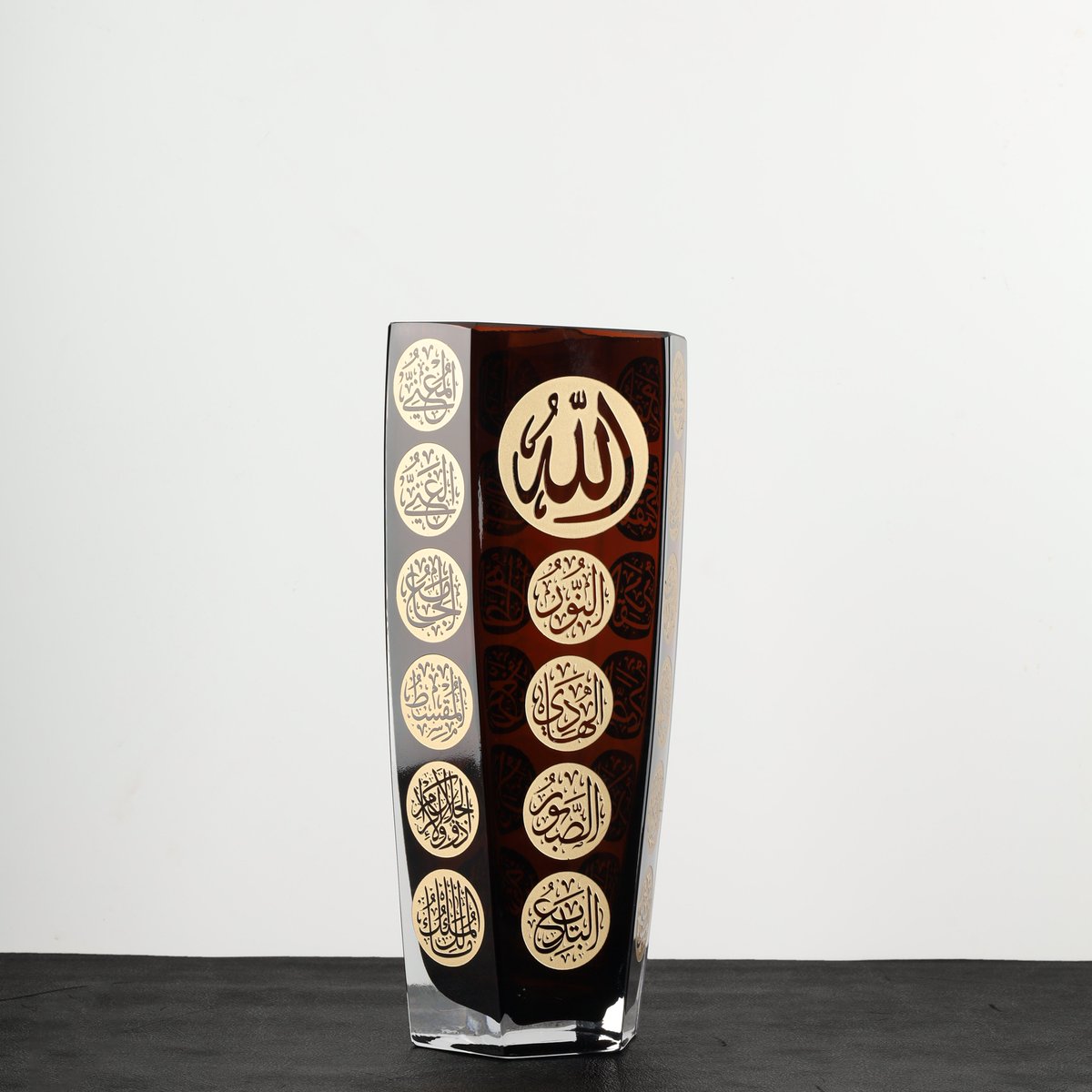 crystalcorp2's tweet photo. Ramadan is here, and thoughtful gifting starts with meaning. This custom engraved crystal vase features elegant Islamic calligraphy and fine detailing
https://t.co/TGwInZHJOa
#CrystalVase #IslamicCalligraphy #LuxuryGifts #CorporateGifting #Ramadan https://t.co/7Wc9Krnh5T
