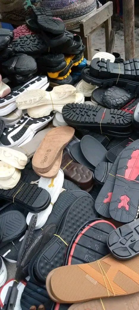 KingsEnt1997's tweet image. Years back, all I know is to put on a footwear and move not even knowing anything about how it came about but thank goodness for experience and knowledge.