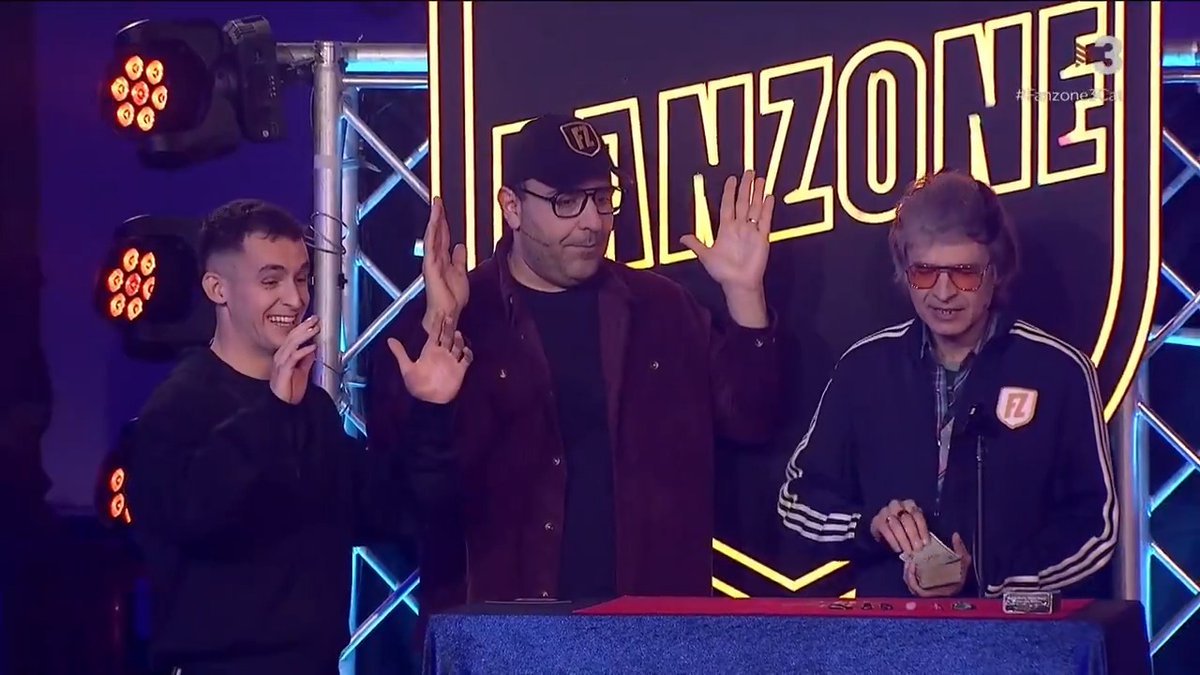 #FanZone3Cat con <a href="/gerardromero/">Gerard Romero</a> CRECE y firma MÁXIMO en la noche de TV3 con un 10.8% de share y una media de 132.000 espectadores

⚽️ 345.000 espectadores conectaron en algún momento con el programa

#QueVivaLaTele #Audiencias