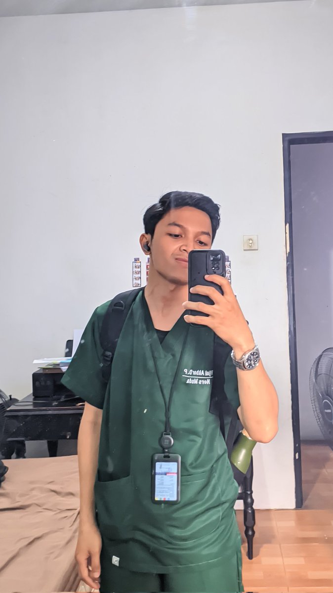 ppadianaa's tweet photo. stase gadar di ruang gicu igd seru poll 🤸🏻‍♀️ https://t.co/2V5FupGm5L