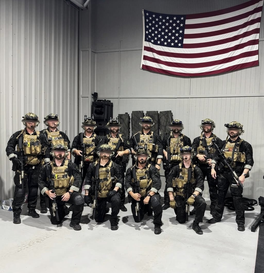 OpticNoir tweet media