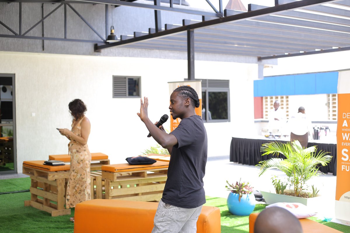 AwesomeMindSpks's tweet photo. Yesterday, we had the privilege of being part of the #UNFPAYouthPicnic organized by @UNFPAUganda, a vibrant space where young people from across Uganda shared their lived experiences, challenges, and ideas directly with the new Country Representative, @kristineblokhus. https://t.co/A7rCwi2BKU