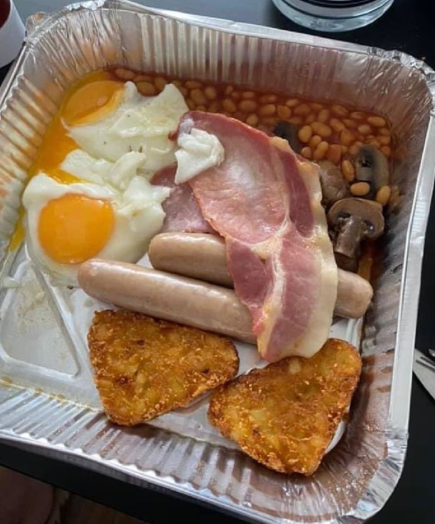 Remzsx's tweet image. My husband is lucky 😍😍