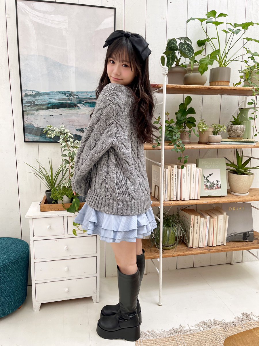 IDOL AND READ 045』本日発売🦐 #仲村悠菜 が裏表紙掲載していただい