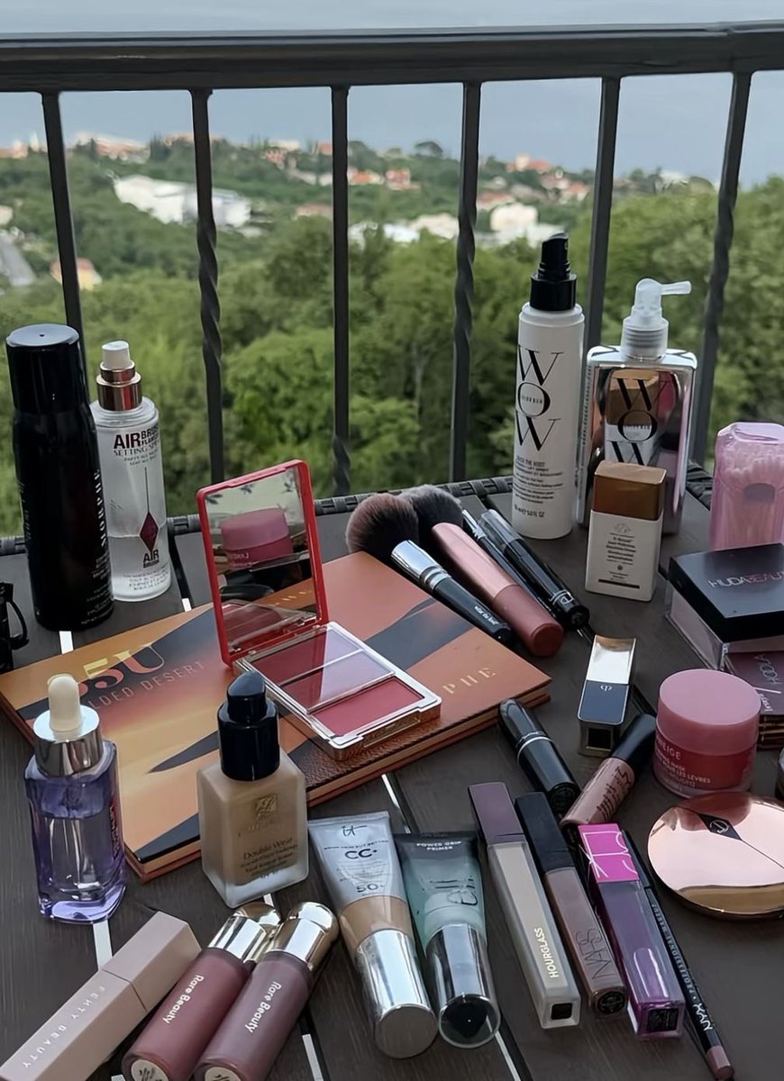 ☆ (@ceelune_) on Twitter photo 