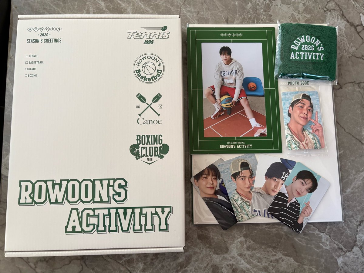 やっと開封😆💕💕💕
かっこいい&amp;かわいいﾛｳﾝ満載で癒された〜🥰

#ﾛｳﾝ #ROWOON #로운