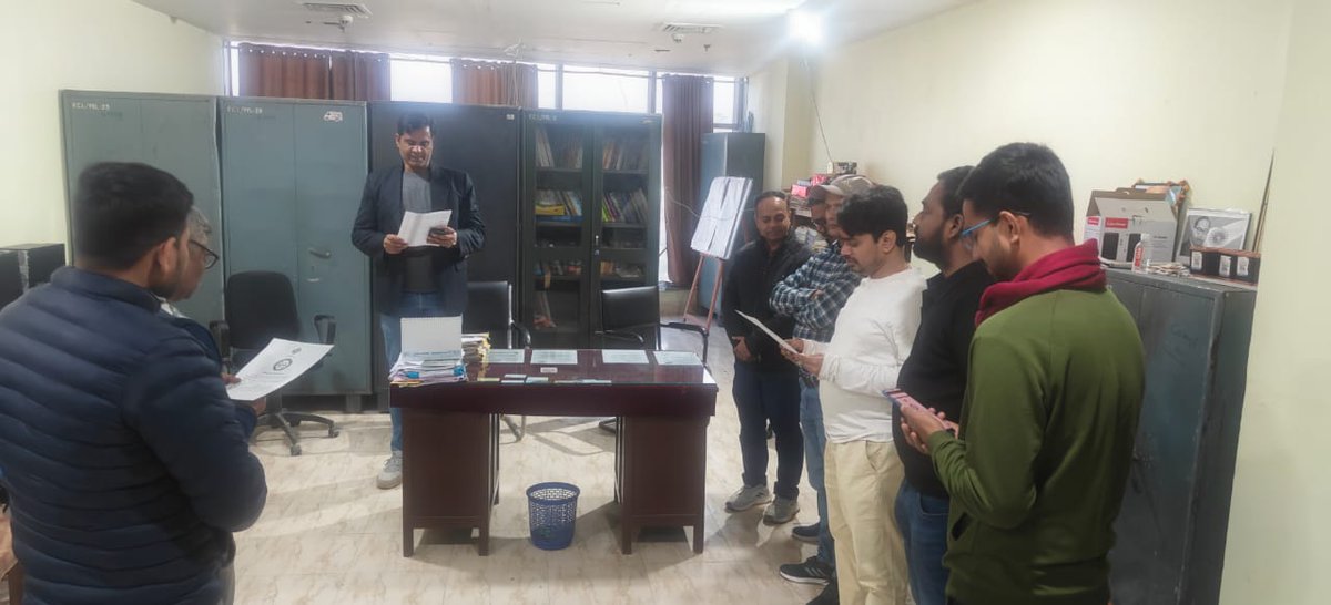 16वाँ अतर्राष्‍ट्रीय मतदाता दिवस 25 जनवरी, 2026 पर मतदाताओं द्वारा ली जाने वाली शपथ की छाया प्रति/Voters' Pledge for 16th National Voters Day on 25th January 2026 photos.