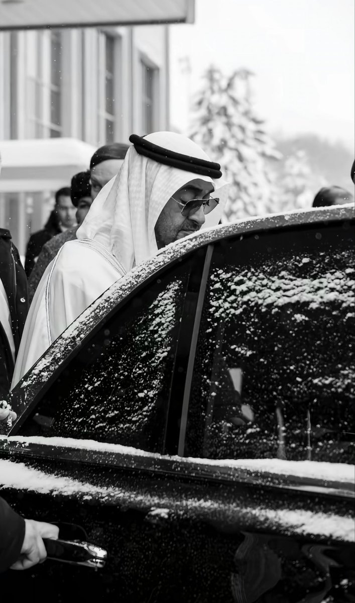 1995__x's tweet photo. القائد⚔️

#محمد_بن_زايد 🇦🇪 https://t.co/BbKhySmGS0