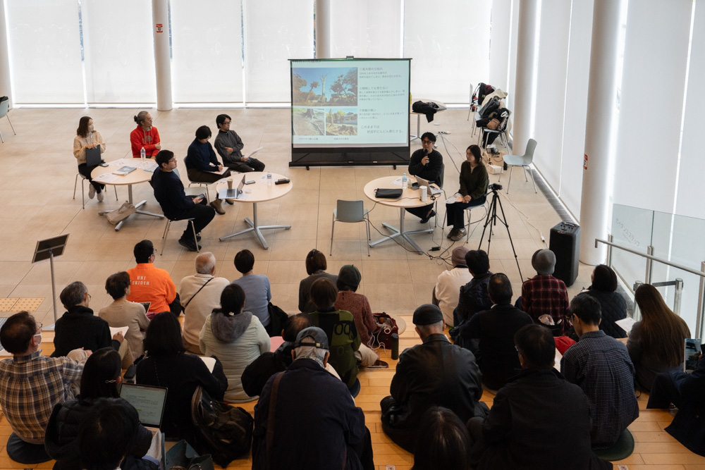 artscouncilSITM's tweet photo. ＼公開研究会#04満員御礼🌳／

#氷川神社「#鎮守の杜100年プロジェクト」
#green4 の鈴木圭介さん・菅野沙織さんと
活発な議論が展開されました。
ご参加ありがとうございました！

年度末には研究アソシエイトのレポートも
公開予定です📝

今後の展開もご期待ください！

#アーツカウンシルさいたま https://t.co/eYAtfObvSs