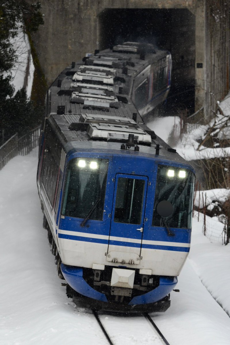 CV22_7029's tweet photo. 雪の中を走るHOT7020を2本撮影してきました✨⛄️ https://t.co/L8PC82uq0C