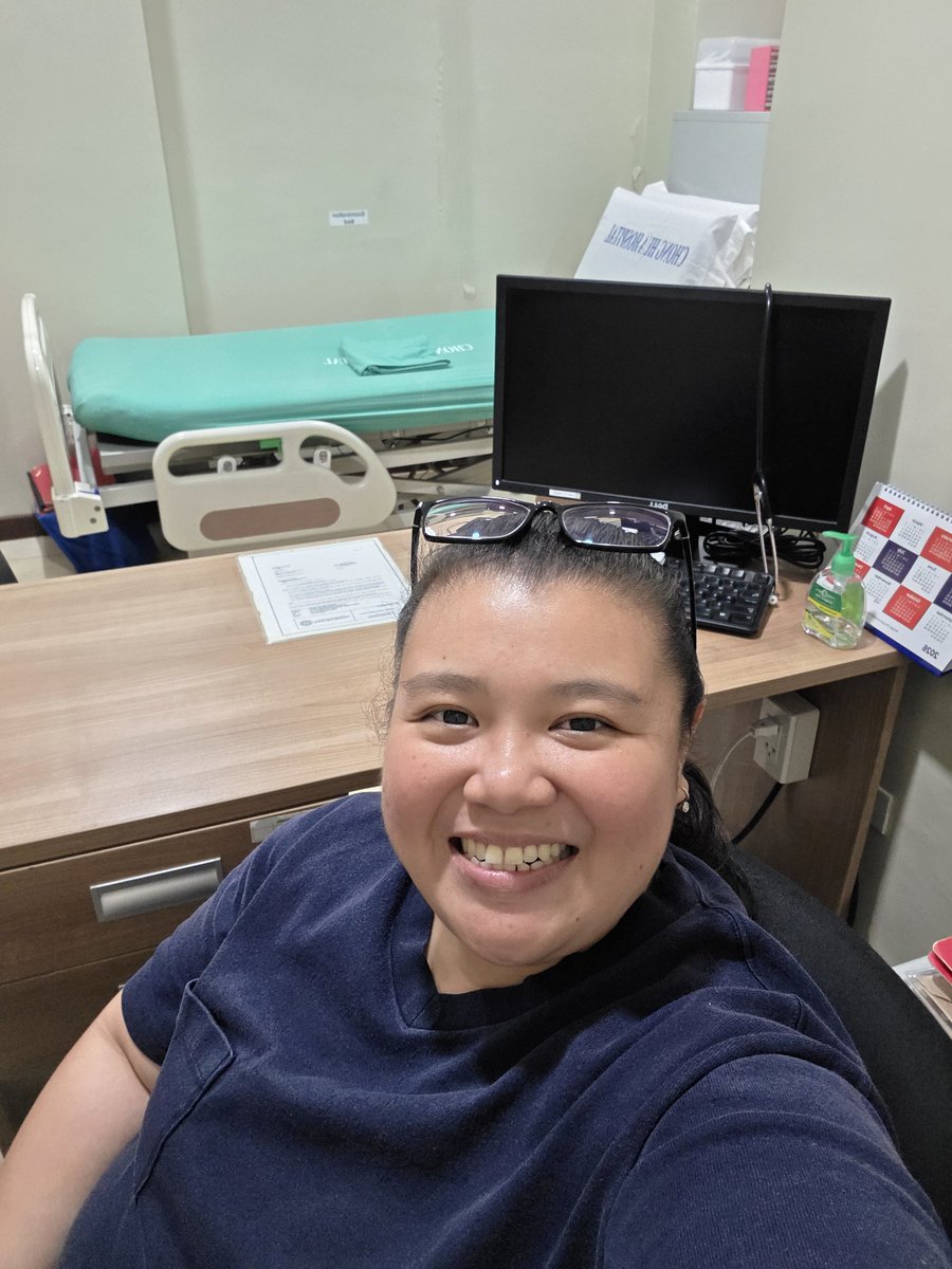 _dengs_'s tweet photo. Work mode https://t.co/aDuHss1tQG