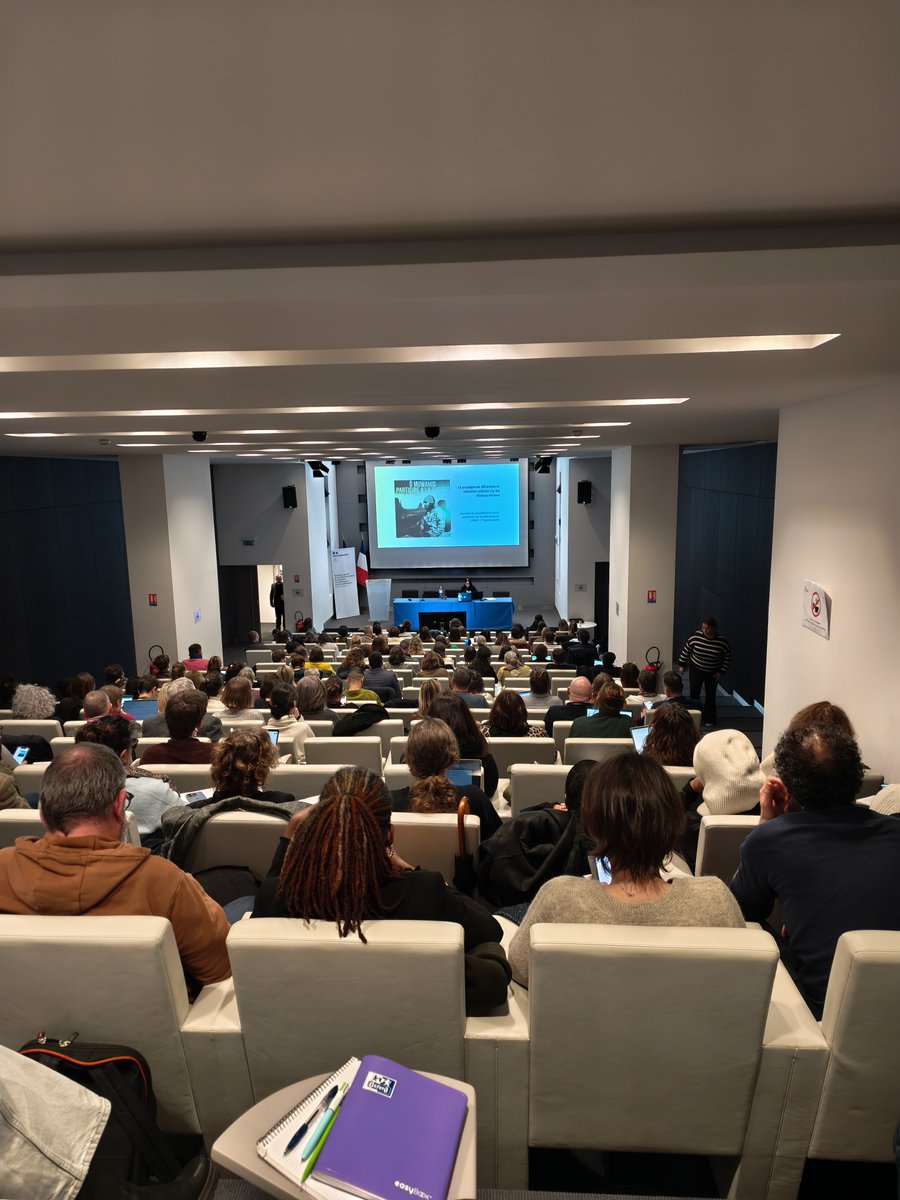 VigiRep_Gouv's tweet photo. Les 27 et 28 janvier, le @SG_CIPDR a organisé une session nationale de formation à la prévention de la radicalisation. Rajeunissement des individus accompagnés, prégnance de l’outil numérique et des fragilités psychologiques font partie des constats établis durant ces deux jours. https://t.co/3N6m3Wy3sQ