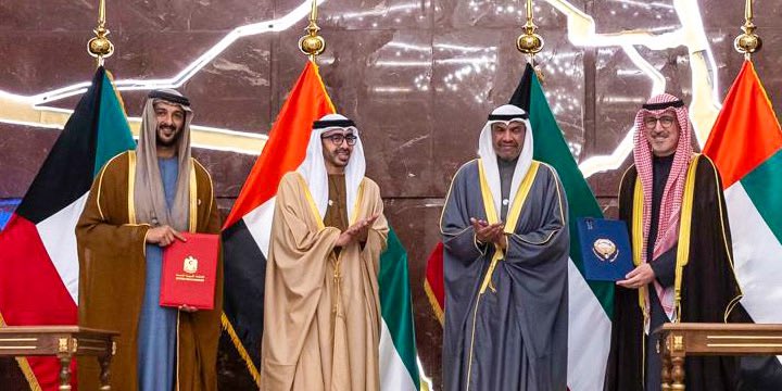 khalifa_alajeel's tweet photo. تمثل العلاقات الكويتية-الإماراتية نموذجًا راسخًا للأخوة والتعاون، قائمًا على روابط تاريخية عميقة وأسس إنسانية متينة.
واستضافت دولة الكويت يوم أمس أعمال الدورة السادسة للجنة العليا المشتركة، حيث وقعنا مذكرة تفاهم في مجال حماية المستهلك والرقابة التجارية مع أخي معالي عبدالله بن طوق المري وزير الاقتصاد والسياحة في دولة الإمارات